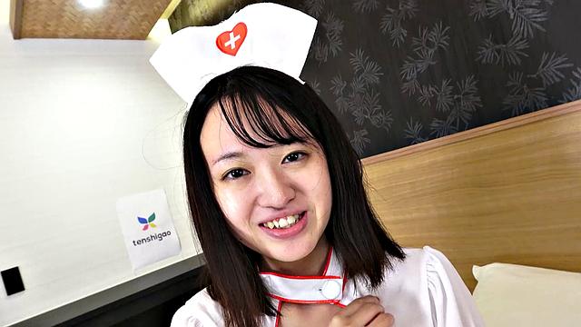 Мария Озава в костюме медсестры лечит только членом