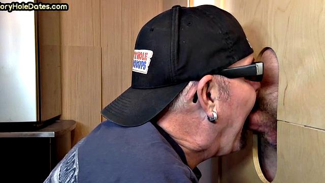 ature gaydaddy gets jizzed after BJ in gloryhole