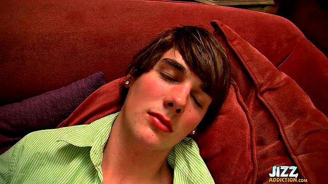 Cute Twink Jizzes With Brady Heinze - Brady Heinze