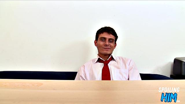 Big stud analfingered on casting