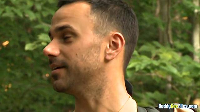 Трах от военных жеребцов - Коннер Хабиб, Джо Паркер и СиДжей Паркер