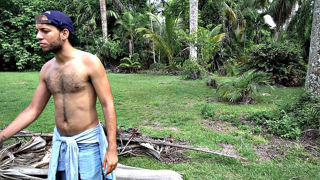 Отпахали на природе - оттрахались в ванной, всё честно