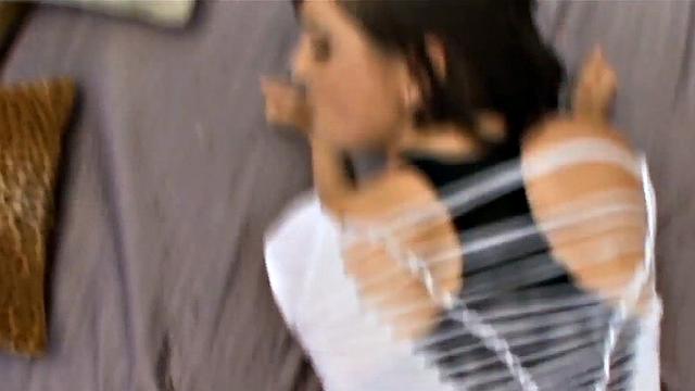 Amateur gonzo slut being rammed