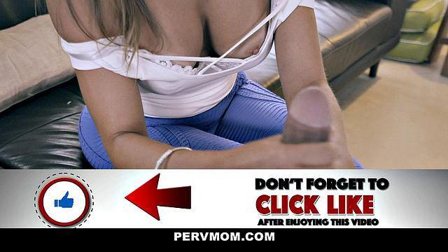 Stepmoms Over Dancers