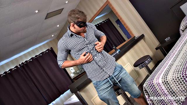 Beefy Handsome Stud Uses Cock Pump & Wanks With Condom On - Maskurbate