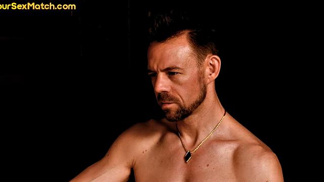 Squirting beauty for anal ride