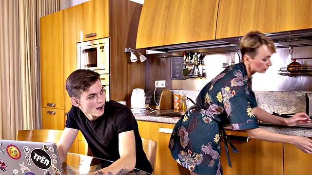 SHAME4K. Dude finds nude pics of stepmother's friend and uses it to seduce her