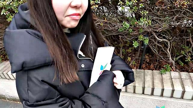 Amateur Japanese model Miwa Ichikawa has the nipples