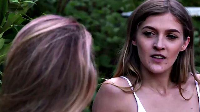 CFNM outdoor ladies suck and wank cock in group BJ