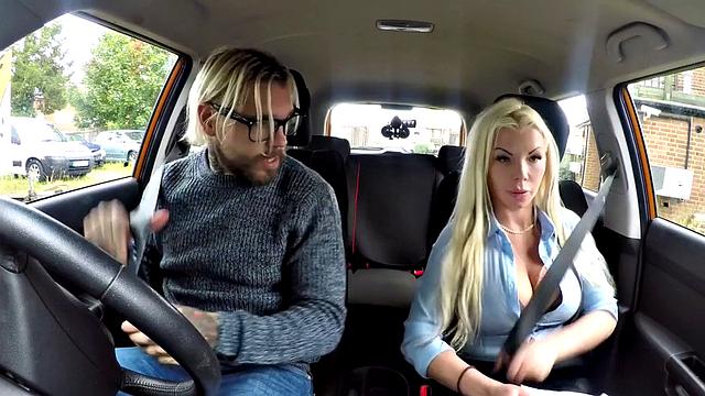 Bigtit UK milf blows shaft before pussy pounded in the car