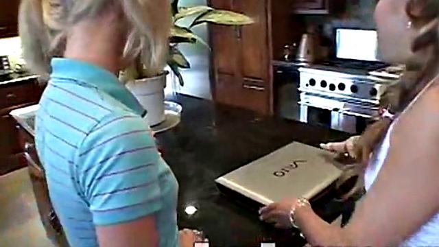 Teen Topanga Visits her Lesbian Little Summer