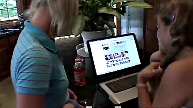 Teen Topanga Visits her Lesbian Little Summer