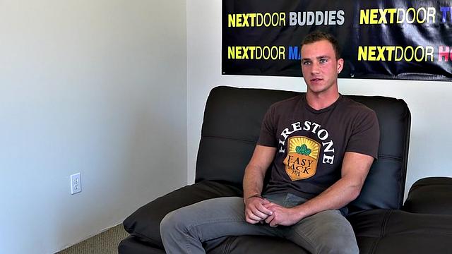 Muscled newbie enjoys solo jerking off at audition