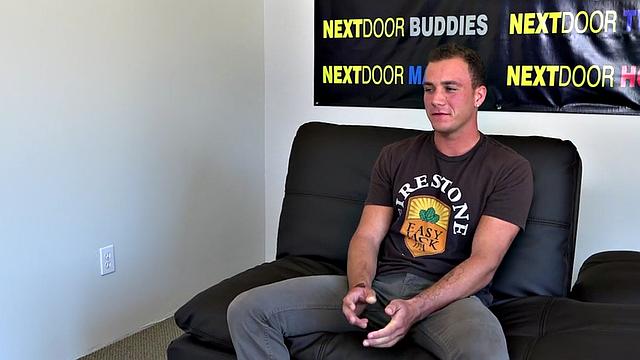 Muscled newbie enjoys solo jerking off at audition