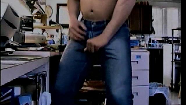 Sucking off Straight Zack