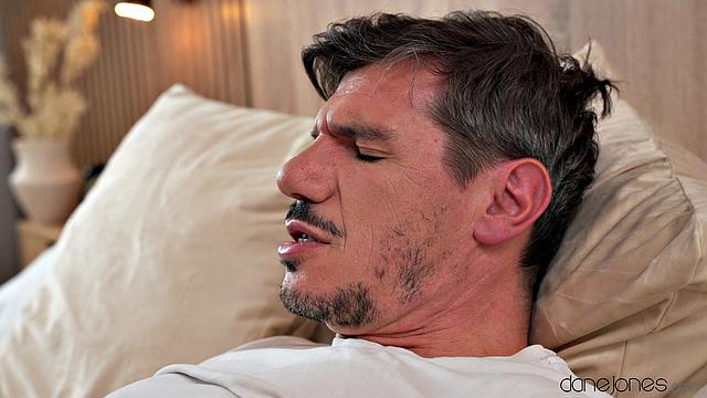 Spanish Fly in the Room