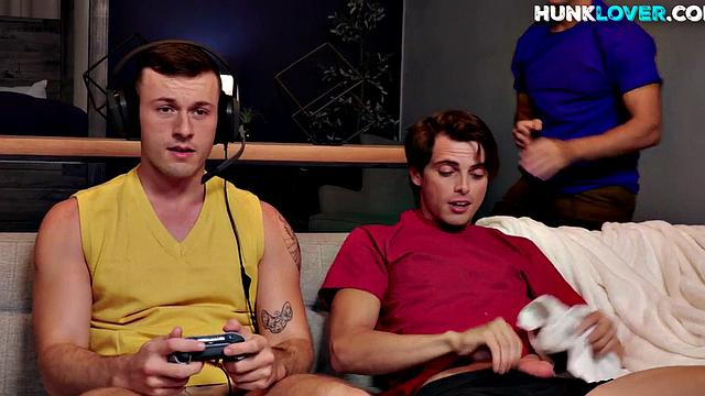 Cumming hunk and stud bareback threesome bottom