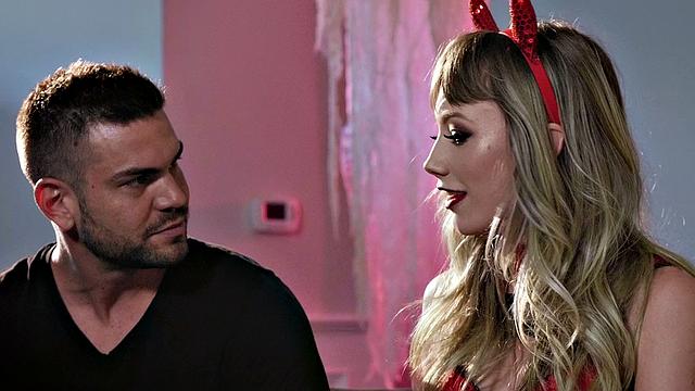 Unmasked: Sexy babe gets spanked & fingered in her tight pussy