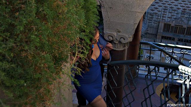 лена пол получает две порции спермы подряд в отеле