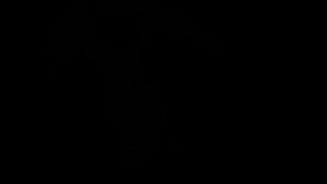 тайская штучка раздевается и превращает его член в масло