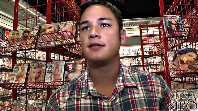 Curious str8 visits gay gloryhole