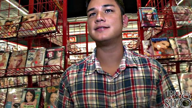 Curious str8 visits gay gloryhole