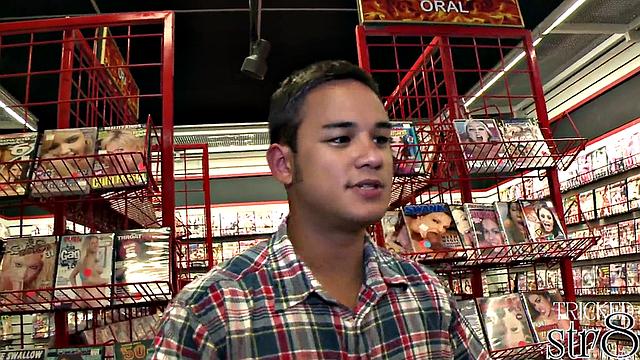 Curious str8 visits gay gloryhole