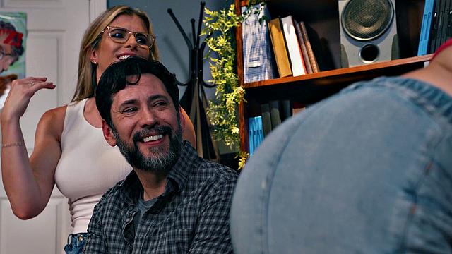 милфа кори чейс заманила невестку в весёлый групповой угар