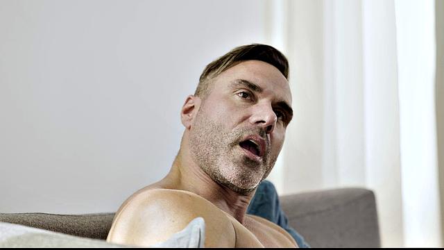 отчим жарит взрослого пасынка без резинки