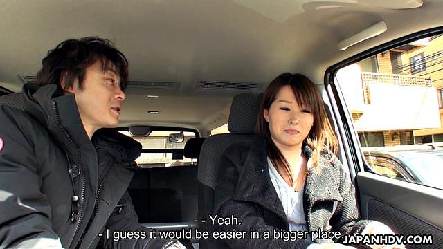 Manami Nakasugi accompanies a man to his house to cheat