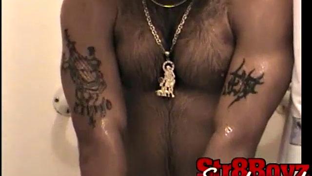 Франко дрочит на камеру, не скрывая возбуждения