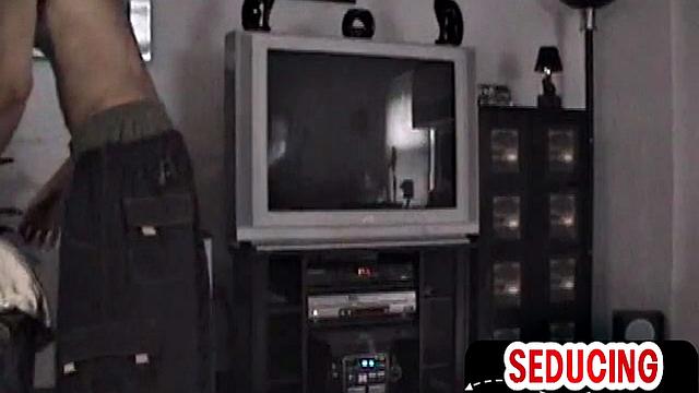 Skinny 1st time sucked by gay in homemade private video