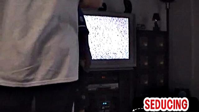 Skinny 1st time sucked by gay in homemade private video