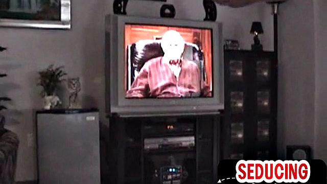 Skinny 1st time sucked by gay in homemade private video