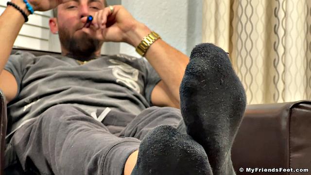Spy On Ray's Size 11 Feet - Ray
