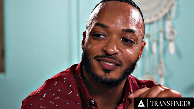 TRANSFIXED - Izzy Wilde Joins Couple For Their First 3-Way