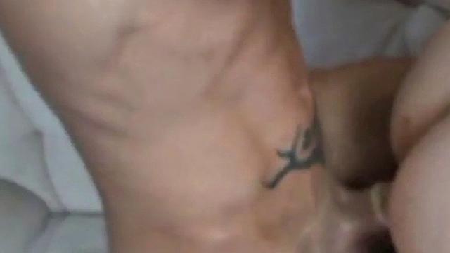 Tattooed amateur German guy fucks BFs ass before shower BJ