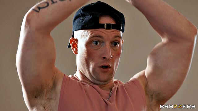 Лили Лу и Лекси Лор в йоге: разрываем лосины и растягиваем письки, пока препод отвернулся - Зак Уайлд залипает на шоу.