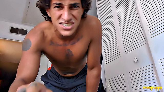 Giant's Workout Gets Interrupted - Tony Cazzo
