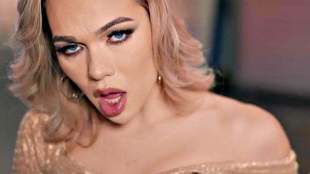 Curvy trans sucked and drilled by her boyfriend