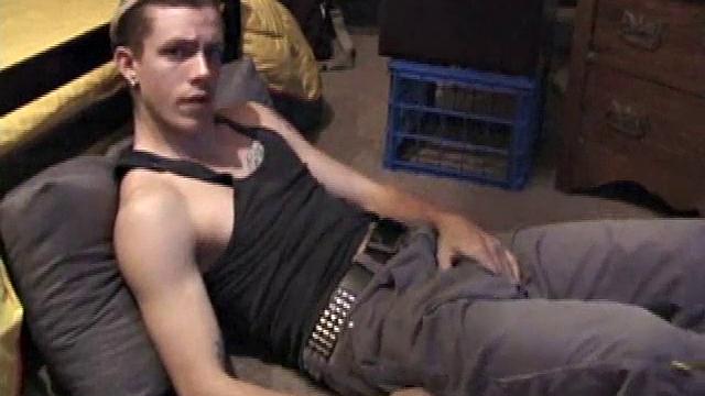 Shane Rubs One Out