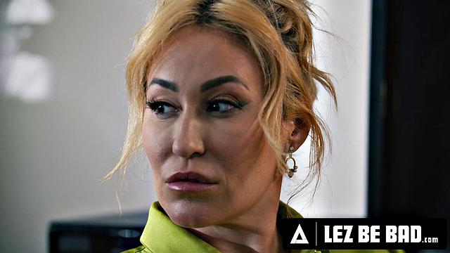 LEZ BE BAD - Boss MILF Ryan Keely's Raw Office Anal Affair With Avery Jane Gives Eye-Rolling Orgasms