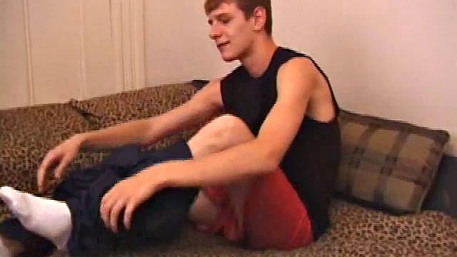 not only does Skylerr look good on camera, this rising star isn't shy at all. a few quick tugs at his and this boy is pointing skyward and servicing his tight crack with his fingers.