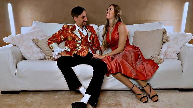 Blonde sweetie with large breasts and shaved twat idolizes cock in hot XXX porn!