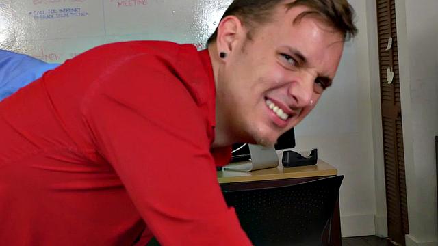 Boss and colleague share office threesome with tattooed office bottom