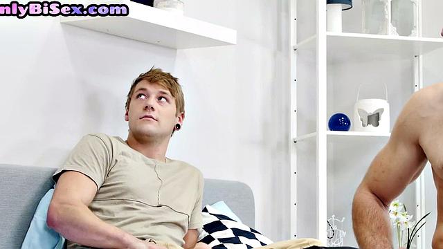 Wild bisexuals fuck dirty babe in threesome