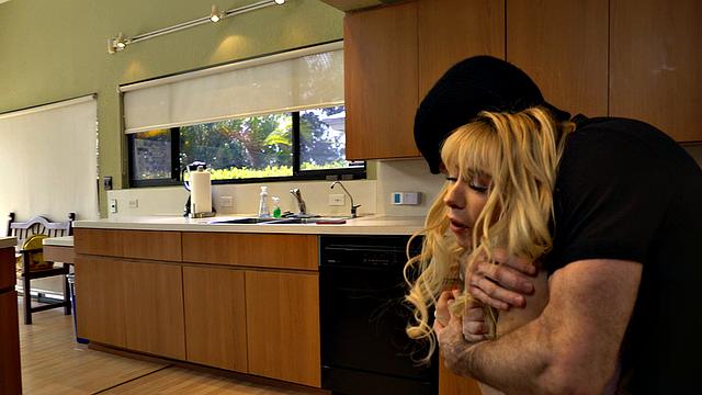 Teen Creeper - Kenzie Reaves - Snitching Bitch Broken