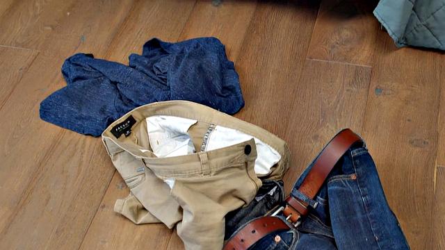 Athletic top seduces skinny teen & takes him to the bedroom for a wild bareback ride