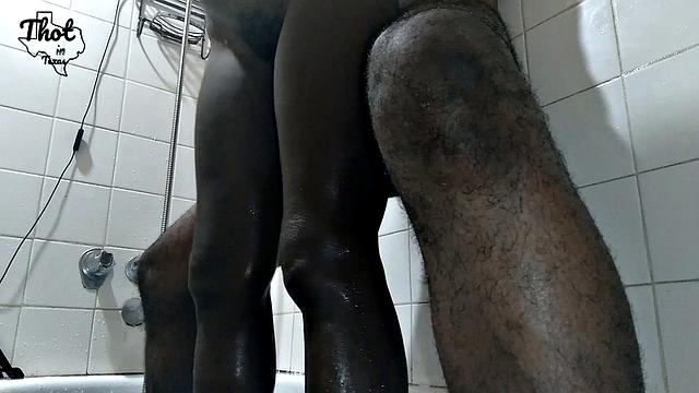 Texas BBW Amature MILF tags with her black pussy in the bathroom