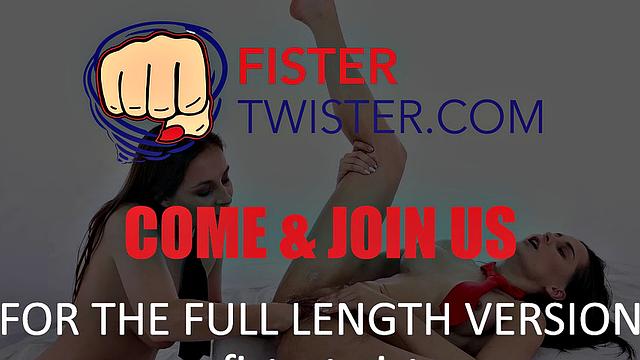 Brunette masturbates while getting fisted - Fist Fuck